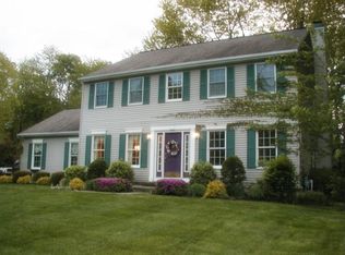 9 Duchess Path, Halfmoon, NY 12065