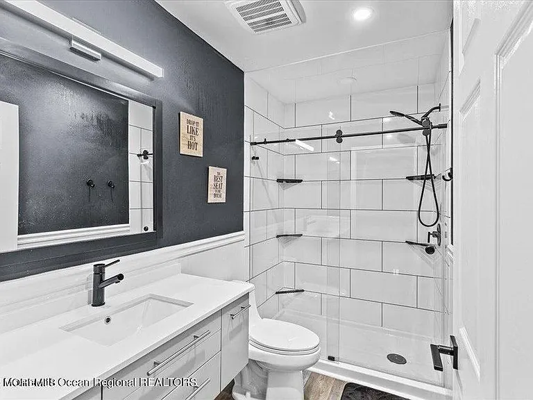 5 Autumn Ave — Photo 13