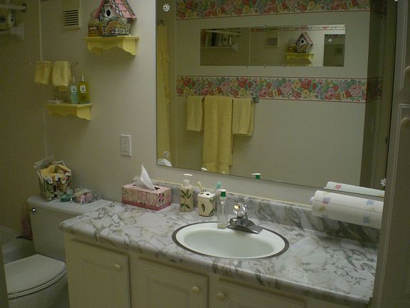 2nd Bathroom