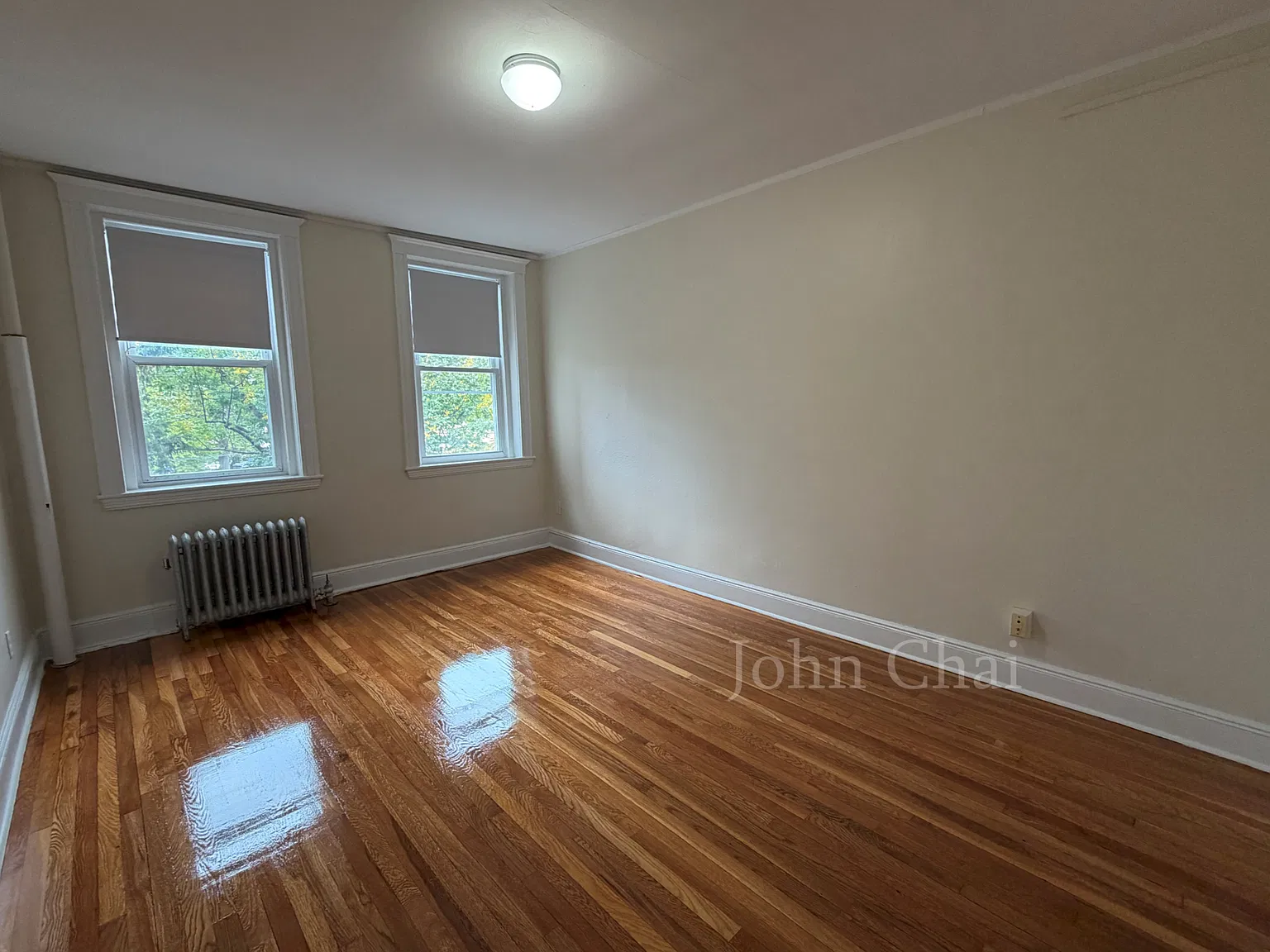 2 bed, 900 sqft, $2,675 — Photo 2