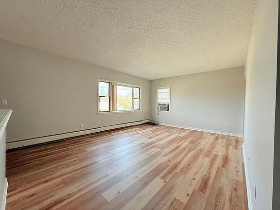 4th image of 19 S Main St #B