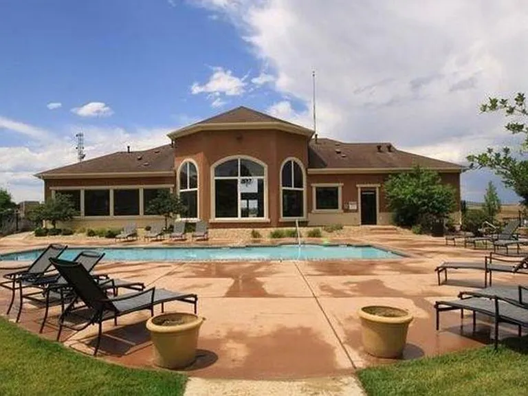 Pool, Hot Tub & Club House