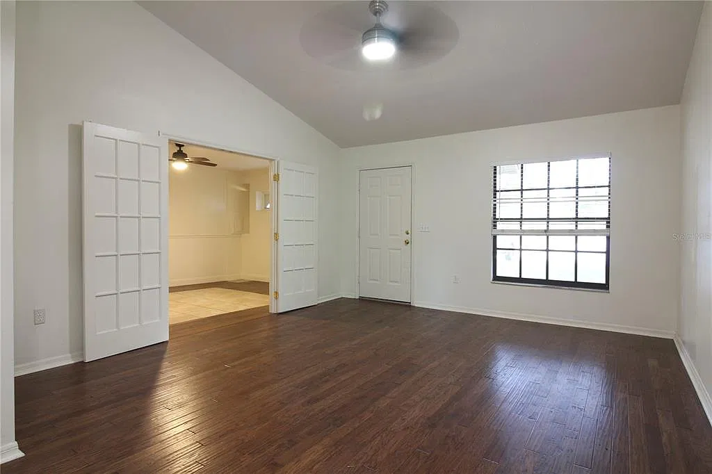 2 bed, 2.0 bath, 1245 sqft, $1,700 — Photo 2