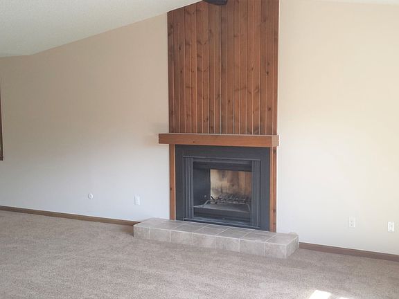 2nd image of 2700 Dundee Ct
