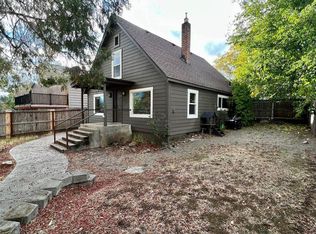 230 SW Spring St, Grants Pass, OR 97526