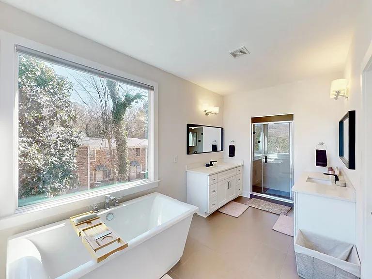 1220 Lomax Ave — Photo 30