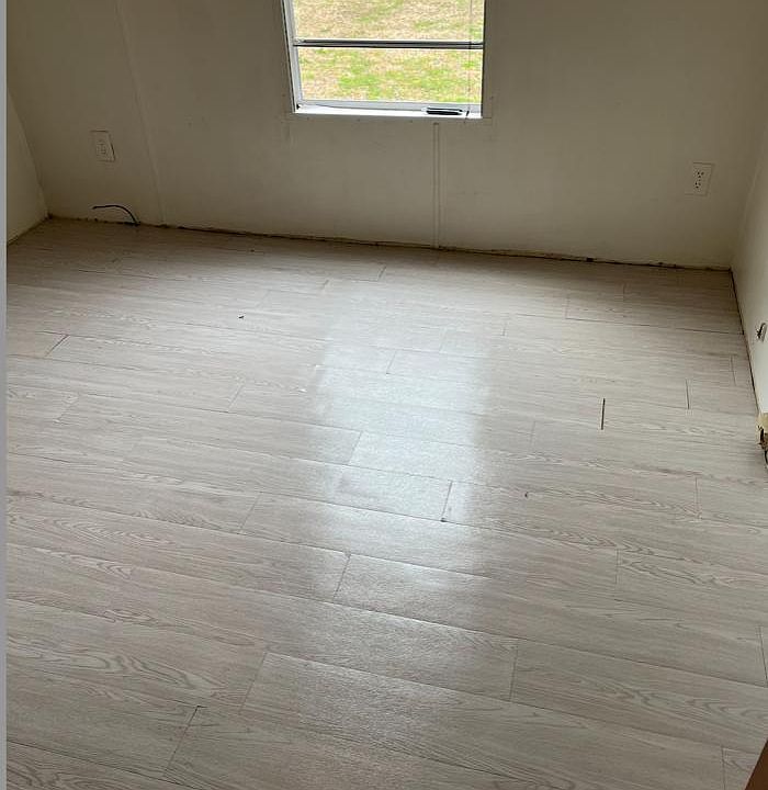 2nd image of 1648 Folly Rd #8