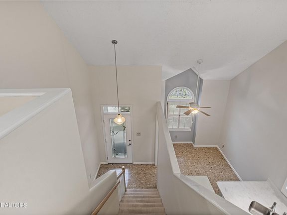 5th image of 8600 Charles Towne Ct