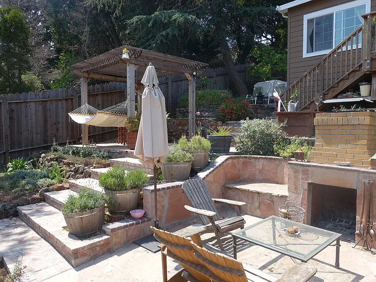 575 Valle Vista Ave #4 — Photo 8