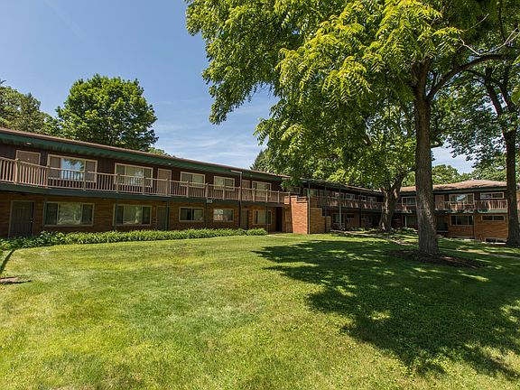 4th image of 315 Ellis Ave #1