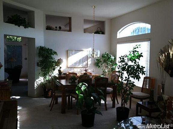4th image of 2843 Nichols Ct