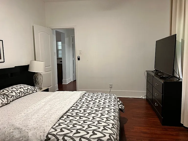 1602 Francis St #2 — Photo 8