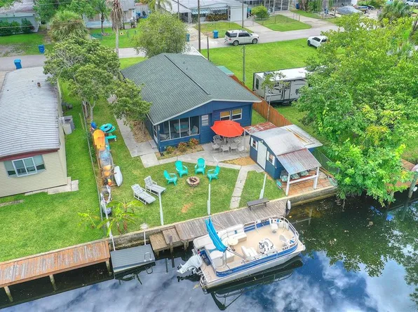 7281 Aberdeen Ct, Weeki Wachee, FL 34607