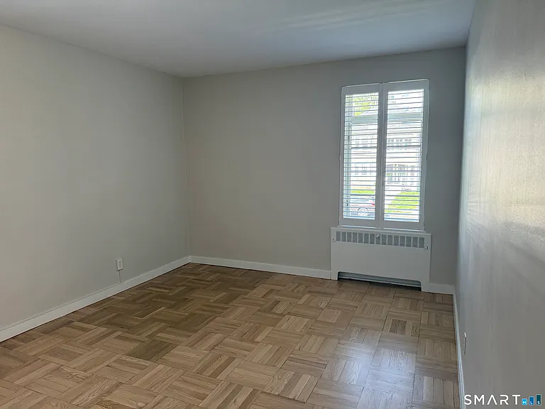 20 Outlook Ave #102 — Photo 8