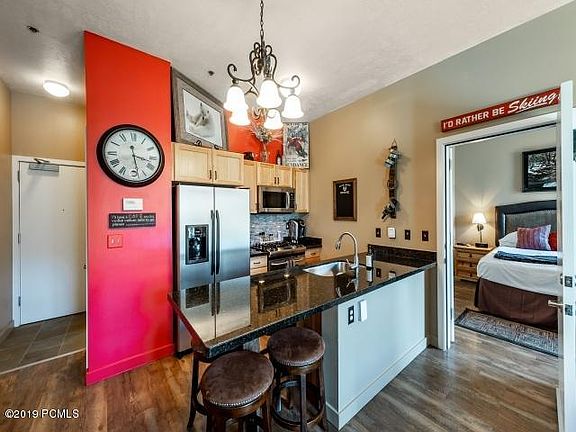 3rd image of 1364 W Stillwater Dr #1059