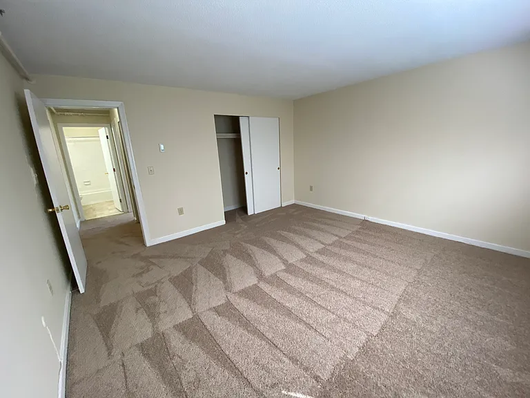 Eastern Trails Apartments and Storage — Photo 32