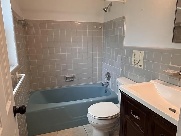 161 Eden Ave — Photo 18
