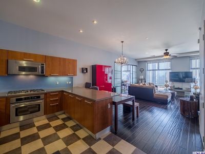 801 S Grand Ave APT 2006, Los Angeles, CA, 90017