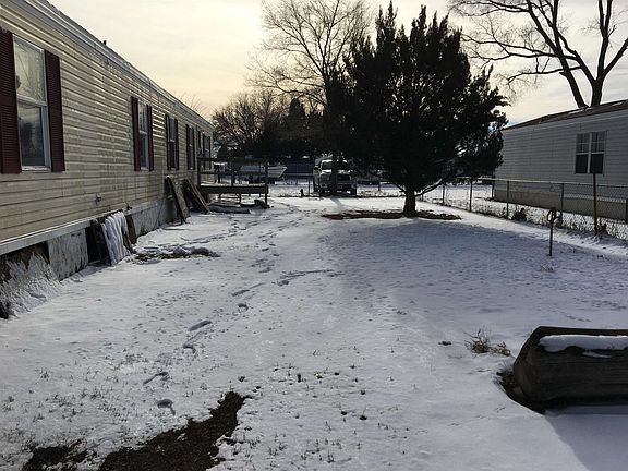 4th image of 2309 E East St