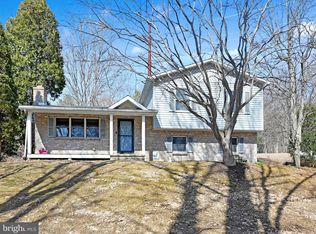 471 Seltzer Rd, Pottsville, PA 17901