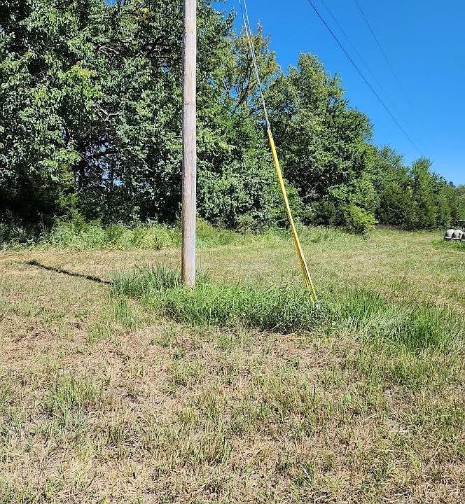 2nd image of 1140 SE 100th Rd