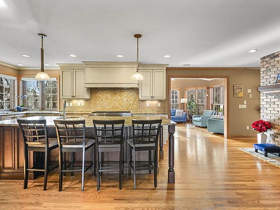 5th image of 948 Timber Ridge Drive