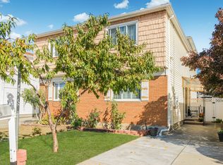 453 Dongan Hills Ave, Staten Island, NY 10305