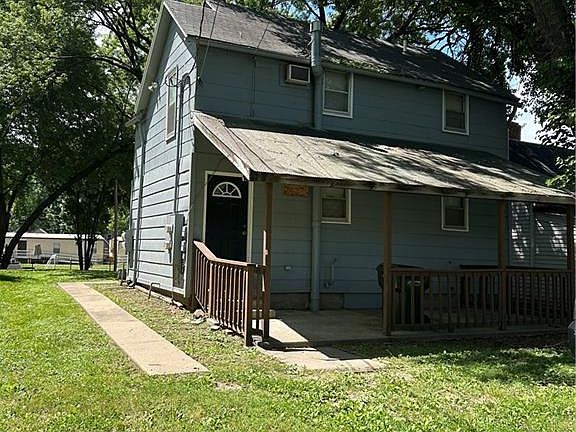 2nd image of 608 & B Osage St #A