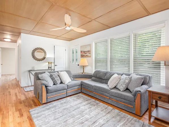 3320 Sharon Rd, Midland, MI 48642