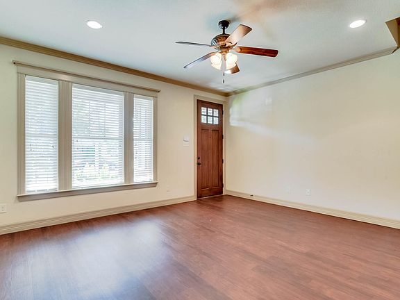 5th image of 3230 McCart Ave