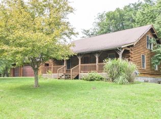 17 Wilshire Wood Dr, Mackinaw, IL