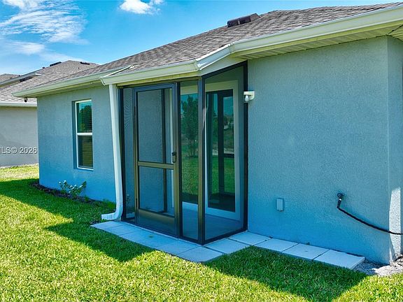 4th image of 20340 Caroline Creek Pl