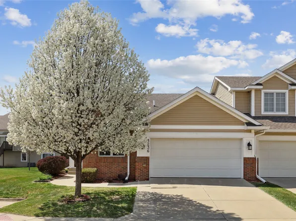 4236 153rd St, Urbandale, IA 50323