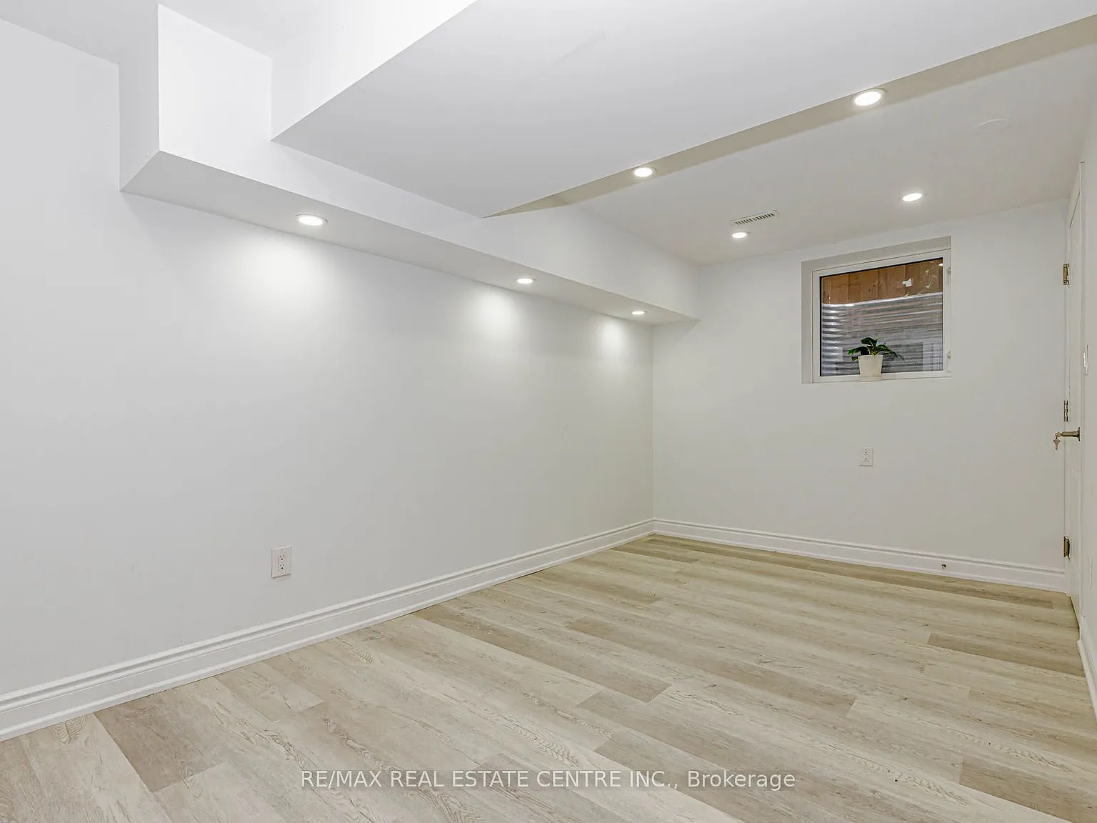 2 bed, $1,750 — Photo 4