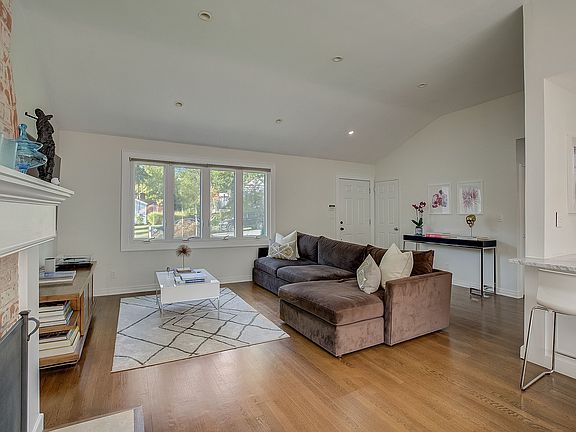 12-Holbrooke Rd-012.jpg