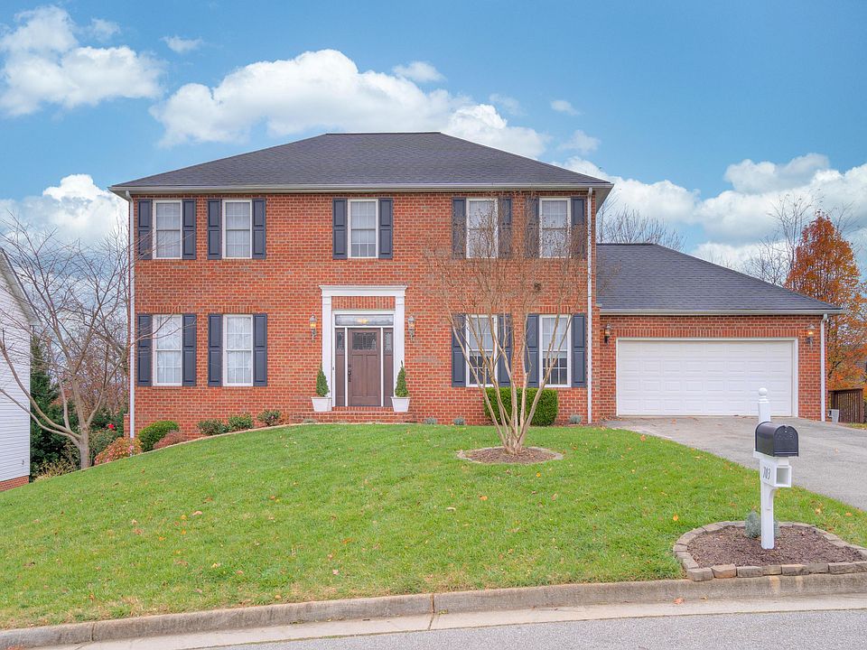 1st image of 703 Bradford Cir