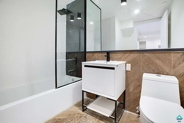 Rented by EXR | media 15