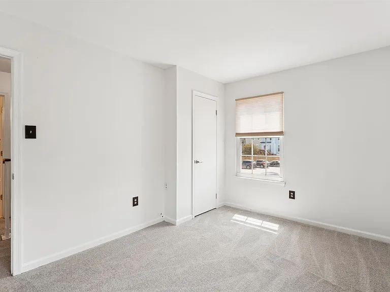 3594 Half Moon Gln — Photo 14