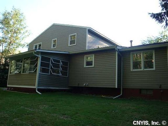 3rd image of 8047 Trina Cir