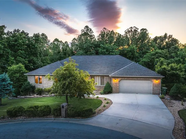 1027 Cobblestone Dr, Rolla, MO 65401