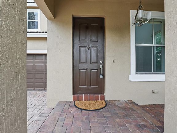 3rd image of 4324 S Magnolia Circle