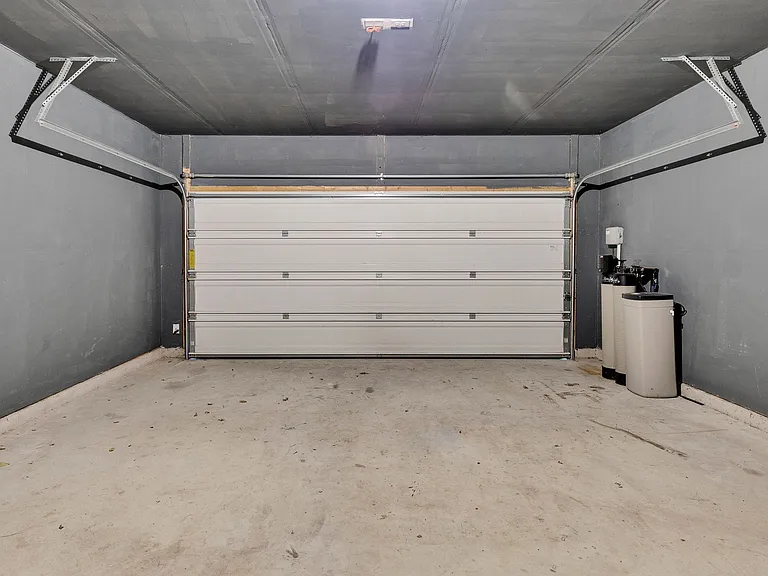 14910 Jolynn St — Photo 26
