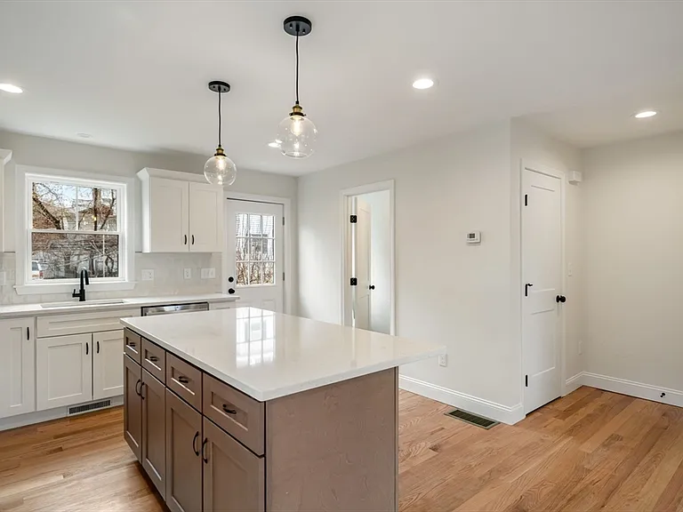 32 Union St #32 — Photo 19