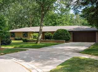 686 Nautalex Ct, Mississauga, ON L5H1A7