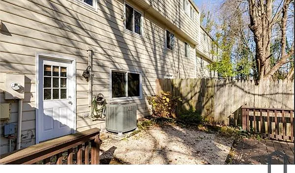 749 Sturgis Dr — Photo 34