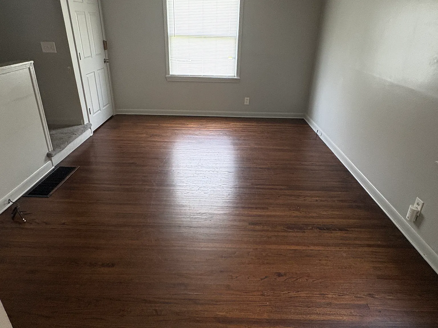 2 bed, 800 sqft, $1,300 — Photo 4