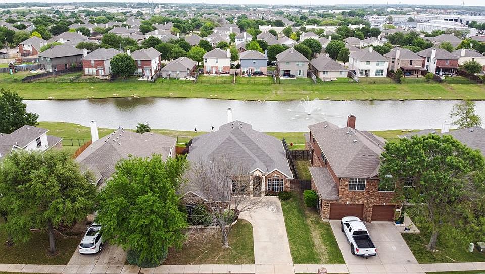 1st image of 11520 Winding Brook Dr