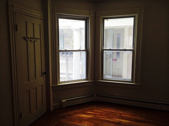 5th image of 209-211 Caroline St #3B-1BA-1462SQFT