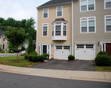 925 Rainier Rd, Charlottesville, VA, 22903