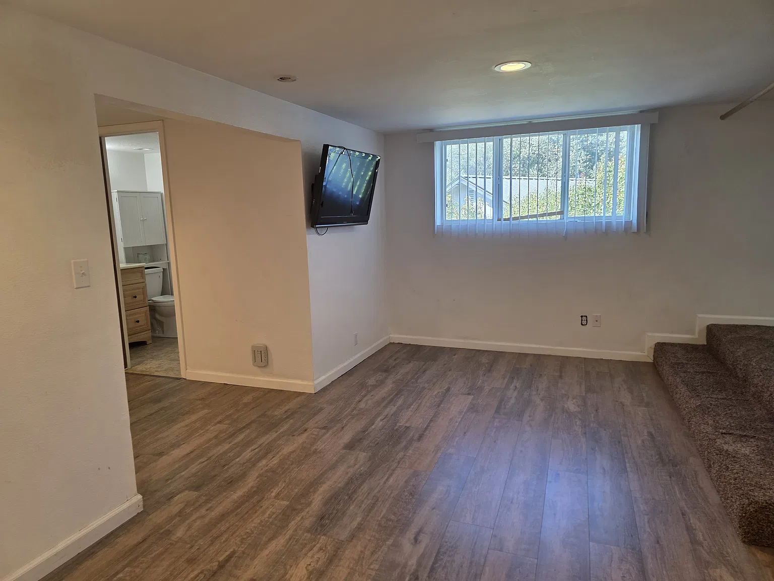 Studio, 600 sqft, $1,095 — Photo 3